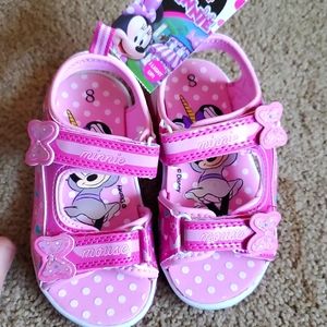 Disney Light Up. Minnie Mouse Unicorn Sandals Size 8. Pink